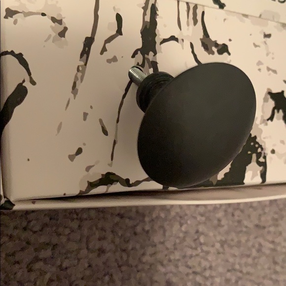 Dresser knobs - Picture 3 of 5